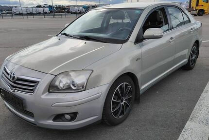 Toyota Avensis 308.000 km 2.800 &euro; Frankfurt am Main 65933