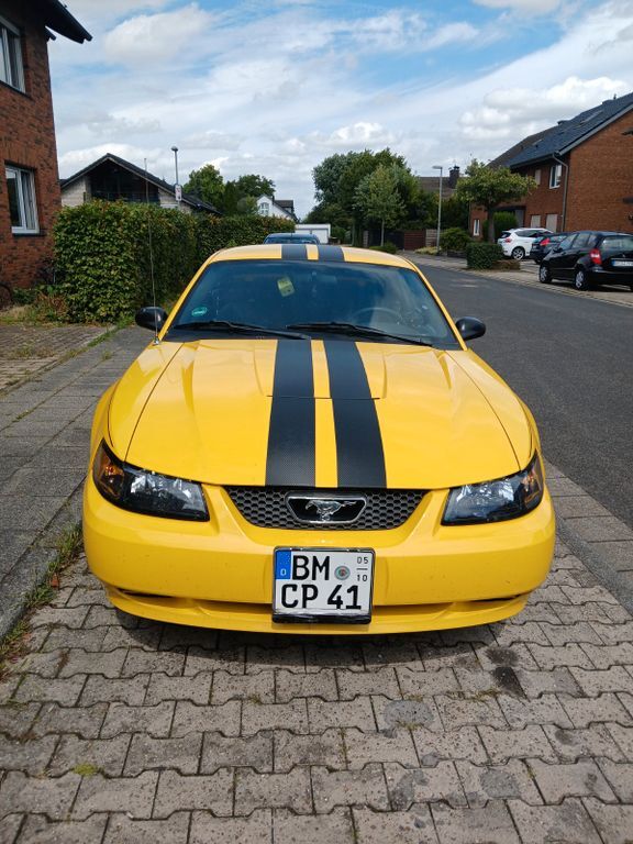 Ford Mustang 132.955 km 7.500 € Pulheim 50259
