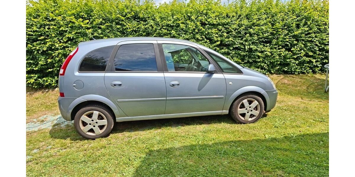 Opel Meriva 204.000 km 650 &euro; Petersberg 36100
