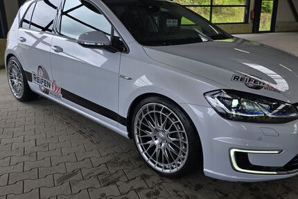 VW Golf 92.713 km 14.900 &euro; Meschede 59872