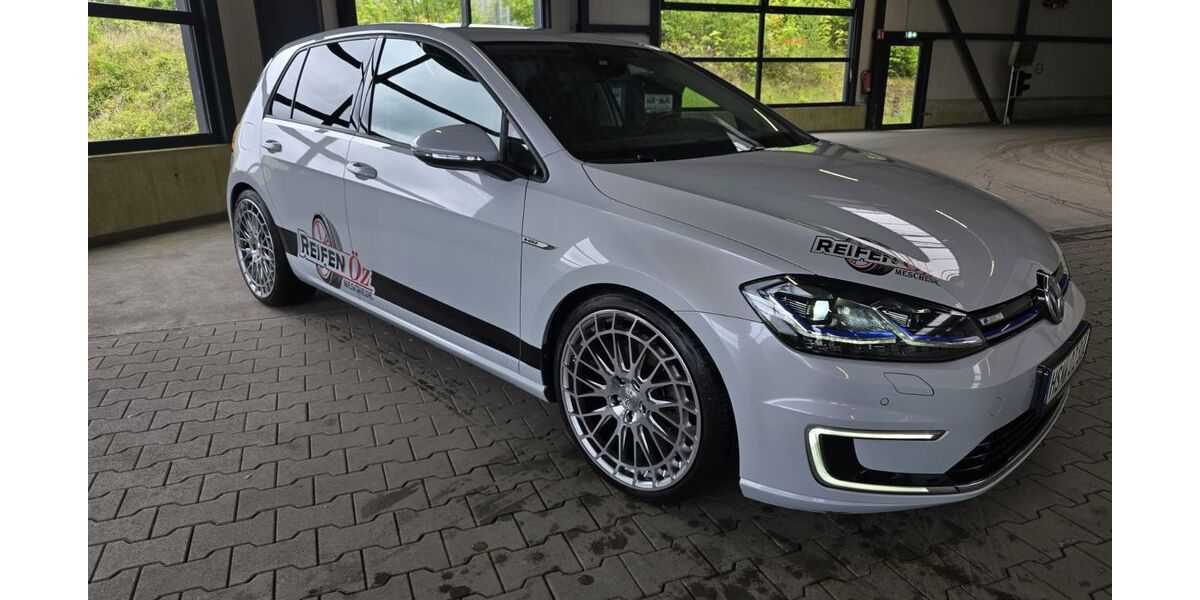 VW Golf 92.713 km 14.900 &euro; Meschede 59872