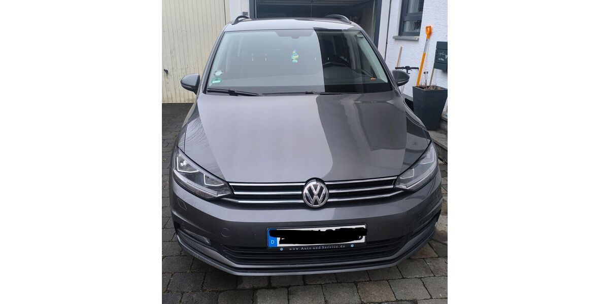 VW Touran 88.000 km 16.300 &euro; Wehringen 86517
