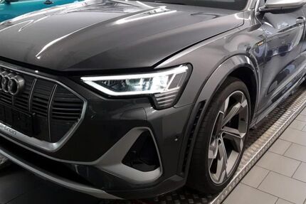 Audi e-tron 53.000 km 41.970 &euro; Helmstedt 38350