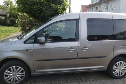 VW Caddy 110.000 km 19.500 &euro; Eggenstein-Leopoldshafen 76344