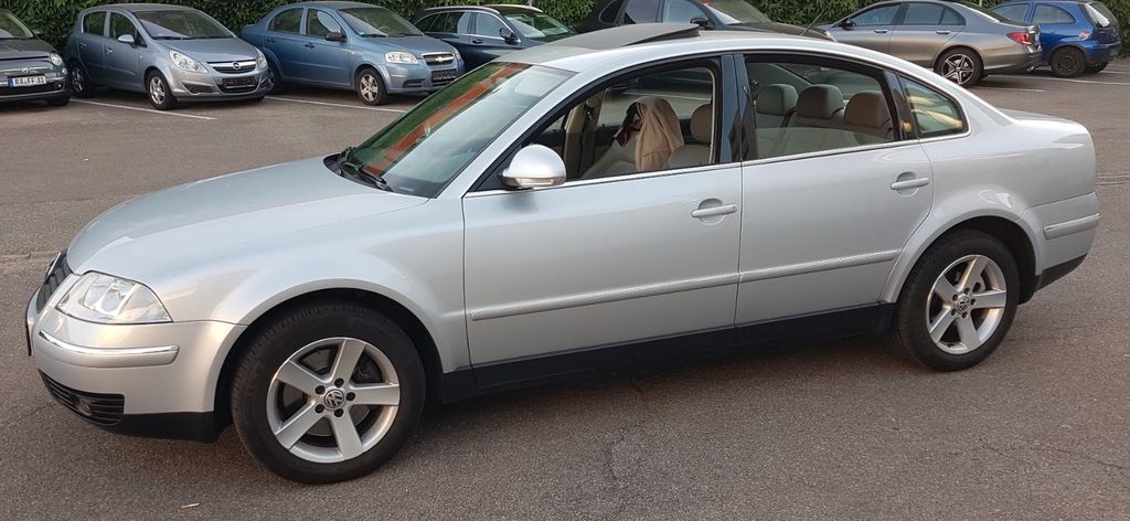 VW Passat 128.000 km 6.600 € rastatt 76437