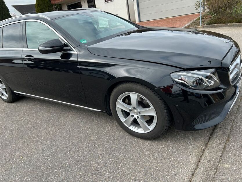 Mercedes-Benz E 200 60.000 km 23.780 € Birkenhard 88447