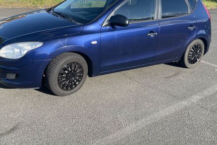 Hyundai i30 180.000 km 2.500 € Fürth 90765