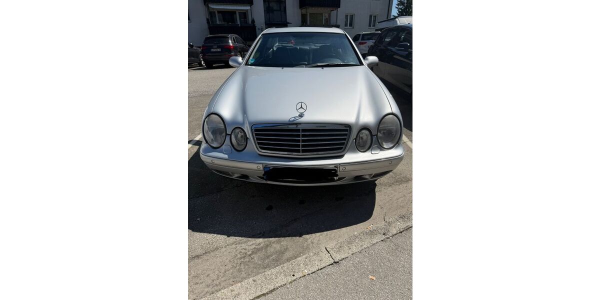 Mercedes-Benz CLK 320 178.800 km 8.300 &euro; Murnau am Staffelsee 82418