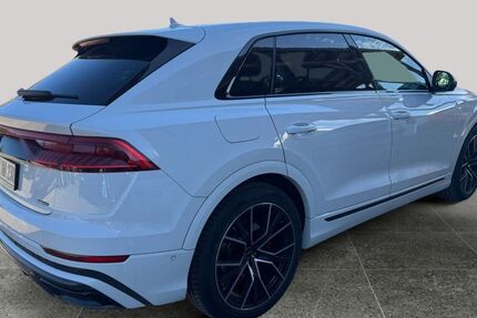 Audi Q8 187.000 km 44.999 &euro; Rosenheim 83026