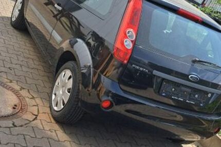 Ford Fiesta 185.650 km 1.600 &euro; Niederdorfelden 61138