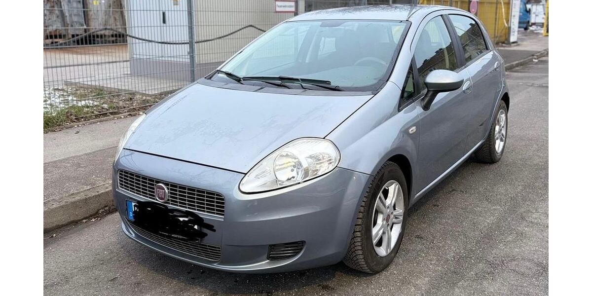Fiat Punto 99.200 km 2.499 &euro; München 80809
