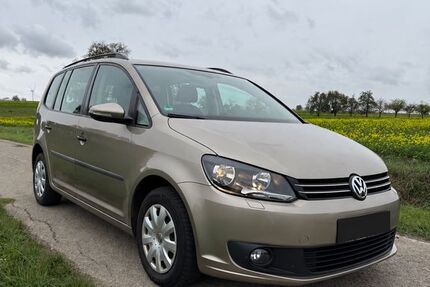 VW Touran 126.000 km 10.700 &euro; Blaufelden 74572