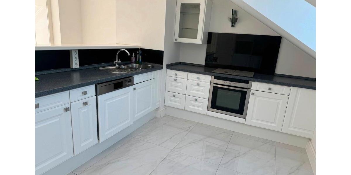 2 Zimmer DG Wohnung ohne Balkon in Erkrath Alt 2 zimmer