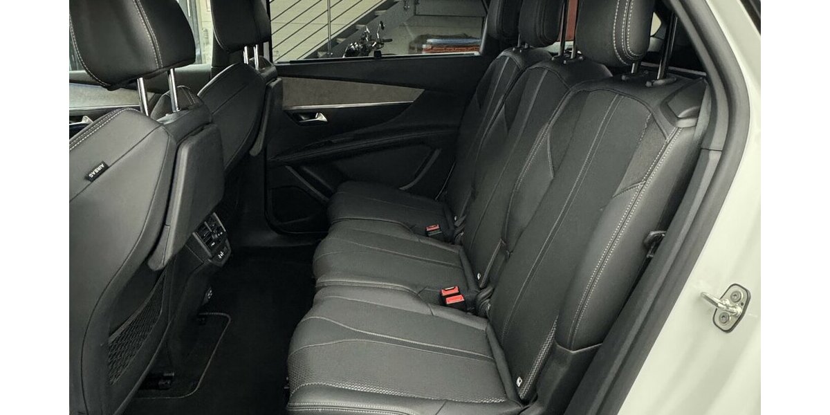 Peugeot 5008 GT Puretech 130 EAT8 1.Hand 7 Sitze 19.369 km 25.420 &euro; Lich 35423