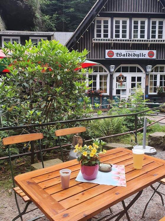 Gasthaus Waldidylle - Großzügiges Ausflugslokal direkt am Hauptwanderweg im Elbsandsteingebirge