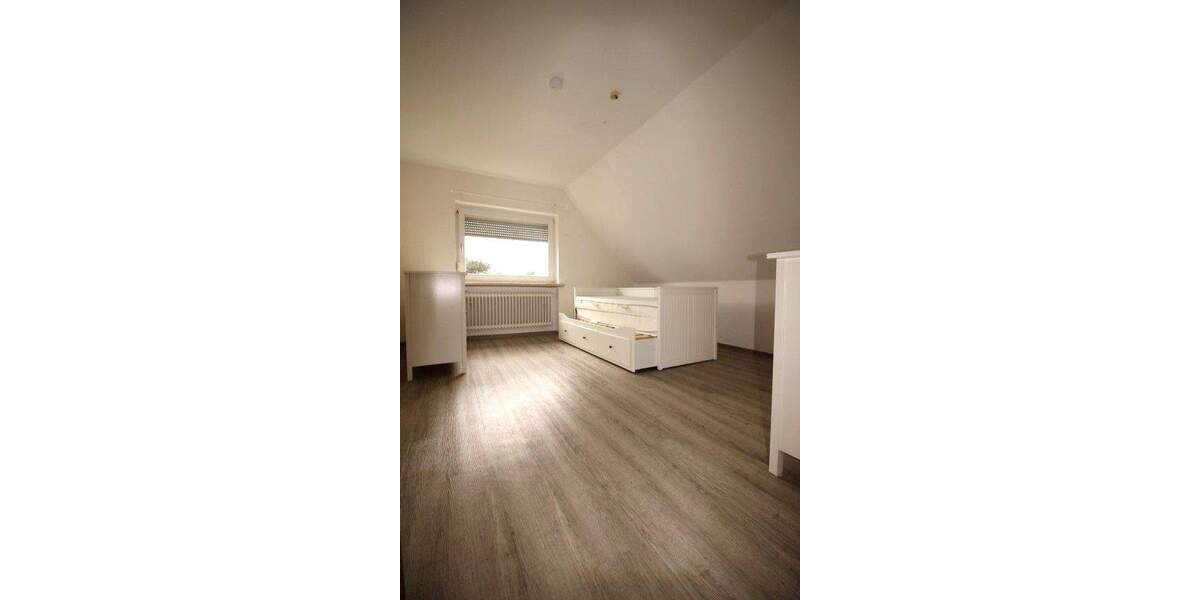 Einfamilienhaus Hatten Streekermoor I - 4 Zimmer, 145 m&sup2;, 325.000&euro; | Angebot:25374405