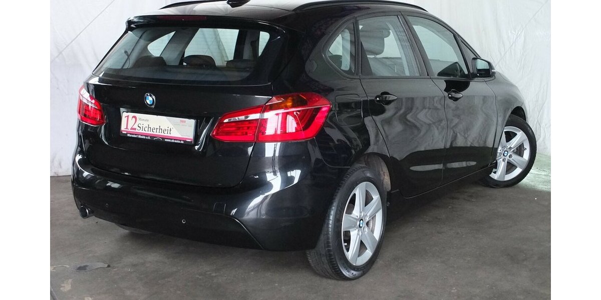 BMW 218 Active Tourer ADVANTAGE NAVI PARKASISSTENT SHZ 124.575 km 10.908 &euro; Köln 50858