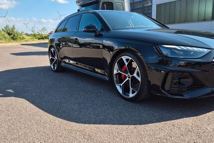 Audi RS4 51.000 km 64.999 &euro; Ralingen-Kersch 54310