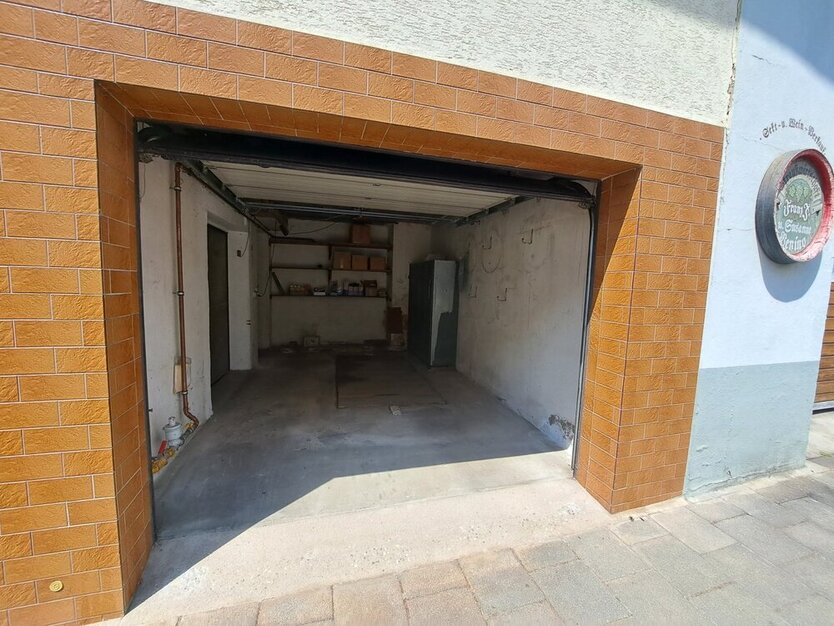 Flörsheim-OT, EFH + Nebengeb. 9 zimmer