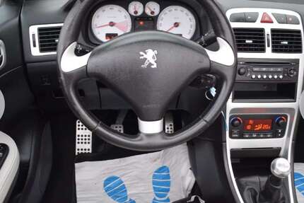 Peugeot 207 170.000 km 2.950 &euro; Reutlingen, Stadt 72760