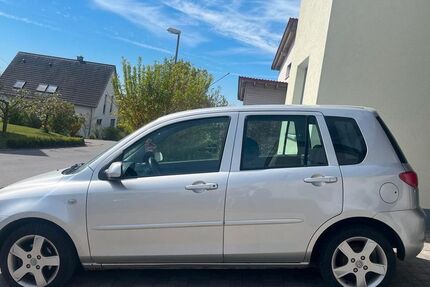 Mazda 2 119.000 km 1.700 &euro; Hohenroth 97618