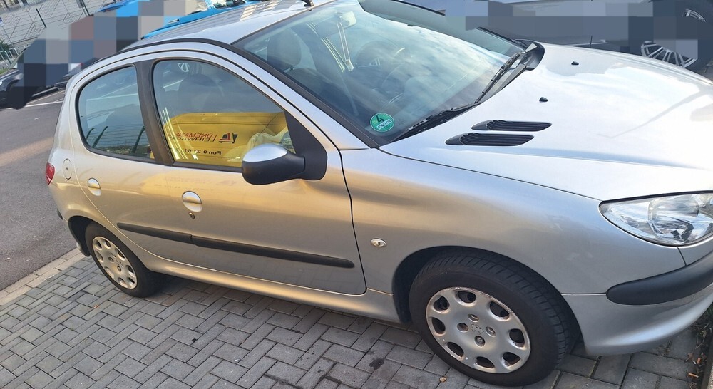 Peugeot 206 198.656 km 2.000 € Düsseldorf 40213