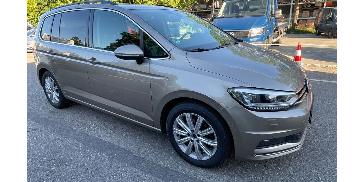 VW Touran 192.211 km 16.999 &euro; München 81243