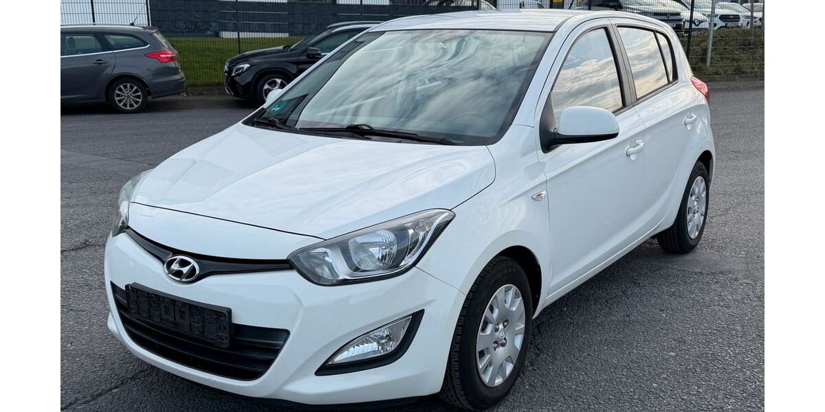 Hyundai i20 169.000 km 3.899 &euro; Köln 50996