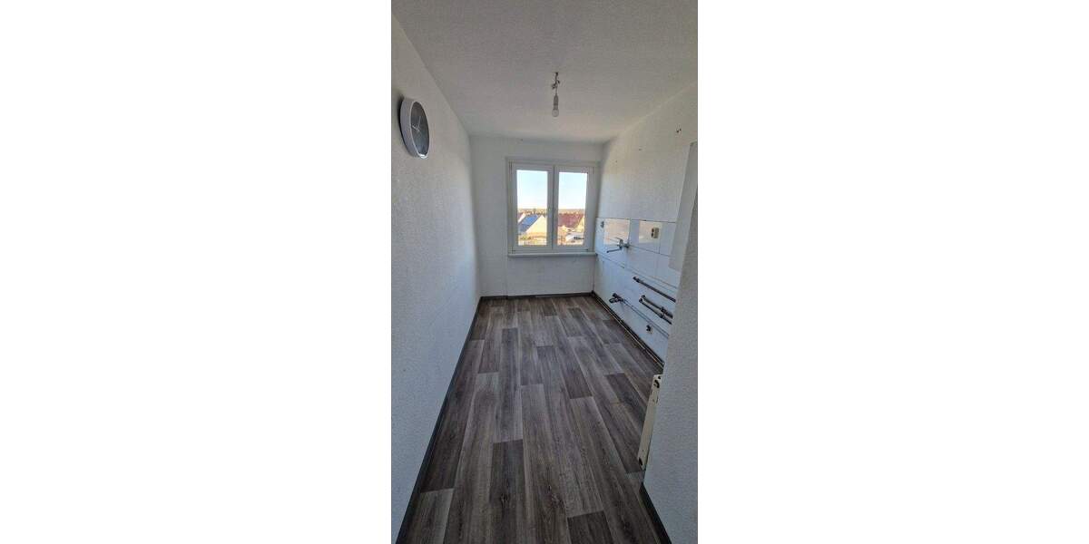 Etagenwohnung Kalbe - 4 Zimmer, 70 m&sup2;, 300&euro; | Angebot:24697053