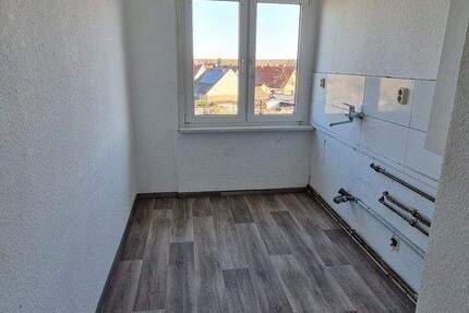 Wohnung Kalbe - 4 Zimmer, 70 m&sup2;, 300&euro; | Angebot:24697053