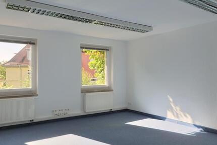 (13649_01) Erfurt: kleine bezugsfertig renovierte 3-Zi-Büroeinheit mit Einbauküche, Dusche, in ruhiger Randlage 3 zimmer