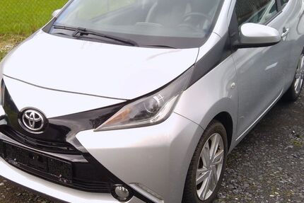 Toyota Aygo (X) 74.000 km 5.790 &euro; Warendorf 48231