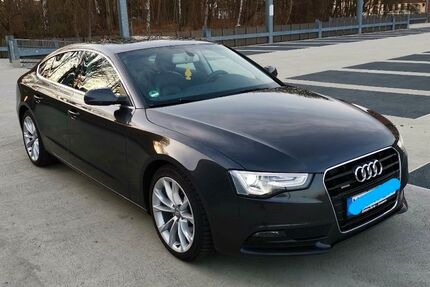 Audi A5 187.000 km 15.499 &euro; Mönchengladbach 41066