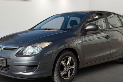 Hyundai i30 92.258 km 2.899 € Berlin 12681