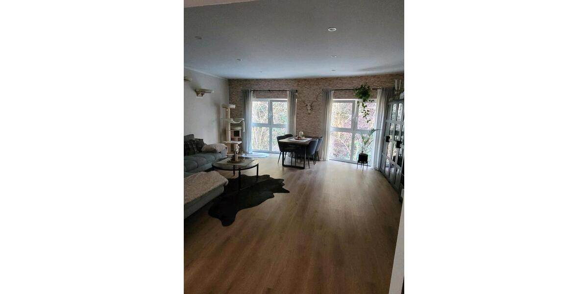 Dachgeschoßwohnung Nettersheim - 4 Zimmer, 120 m&sup2;, 1.100&euro; | Angebot:26301693