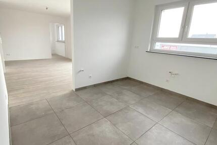 Moderne 4-Zimmer-Wohnung mit Balkon und Stellplatz in Uhingen zimmer