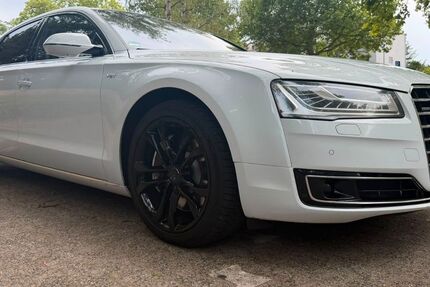 Audi A8 330.000 km 14.900 &euro; Frankfurt am Main 60598