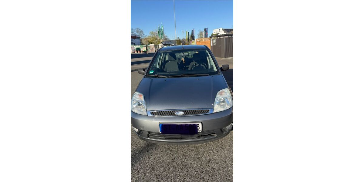 Ford Fiesta 195.000 km 2.100 &euro; Lotte 49504