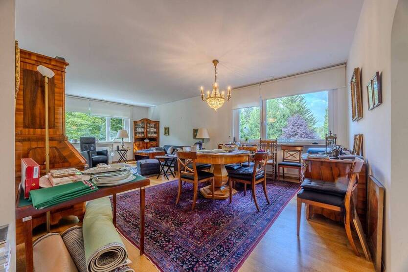 Lichtdurchflutete 3-Zimmer-Wohnung mit guter Aufteilung und Südbalkon in Kronberg-Schönberg! 3 zimmer