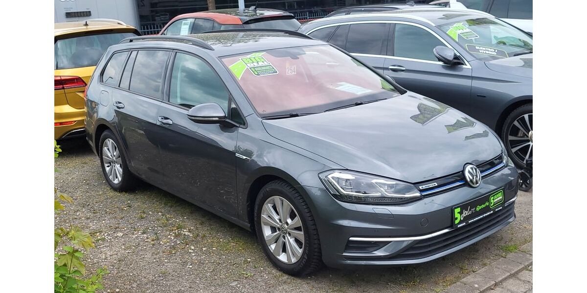 VW Golf 99.000 km 15.999 &euro; Radebeul 01445