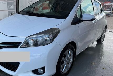 Toyota Yaris 111.000 km 6.300 &euro; Offenbach am Main 63055