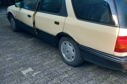 Ford Scorpio 147.242 km 2.000 &euro; Altenbeken 33184