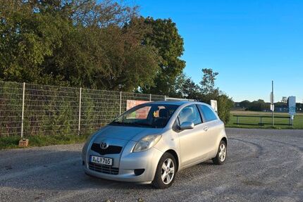 Toyota Yaris 180.852 km 2.750 &euro; München 81475