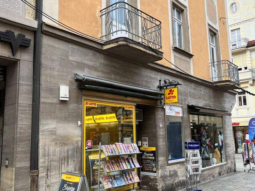 Ladenfläche in der Fußgängerzone zimmer