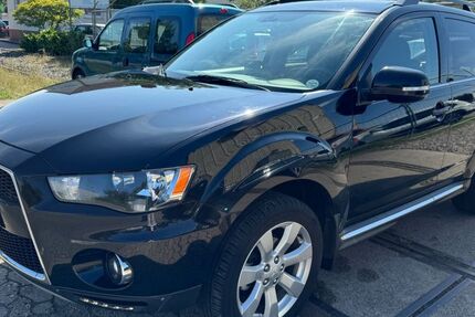 Mitsubishi Outlander 272.000 km 3.350 &euro; Buxtehude 21614
