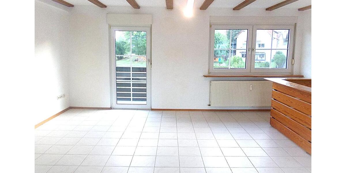 Dachgeschoßwohnung Oberzent - 3.5 Zimmer, 100 m&sup2;, 780&euro; | Angebot:24466563