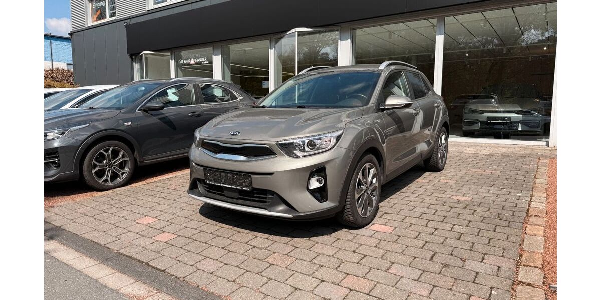 Kia Stonic 99.830 km 14.490 &euro; Dorsten 46282