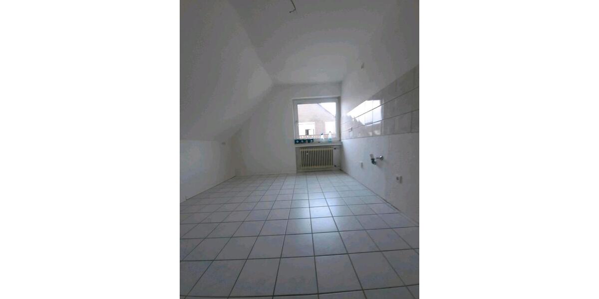 Dachgeschoßwohnung Neustadt (Hessen) - 3 Zimmer, 80 m&sup2;, 810&euro; | Angebot:26397976