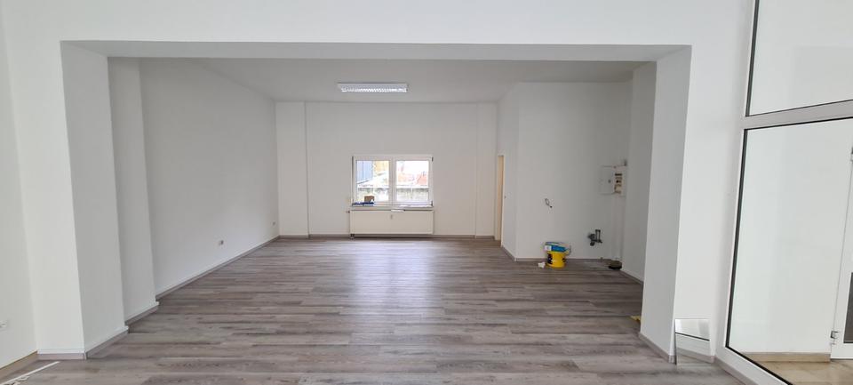 Gewerbeobjekt Weingarten (Baden) - 850&euro; | Angebot:23359895