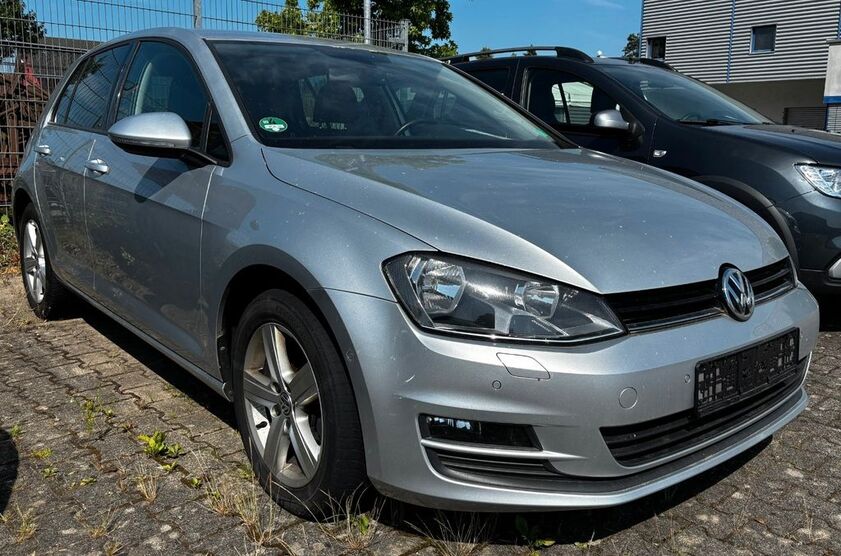 VW Golf 172.341 km 8.800 € Laufenburg 79725